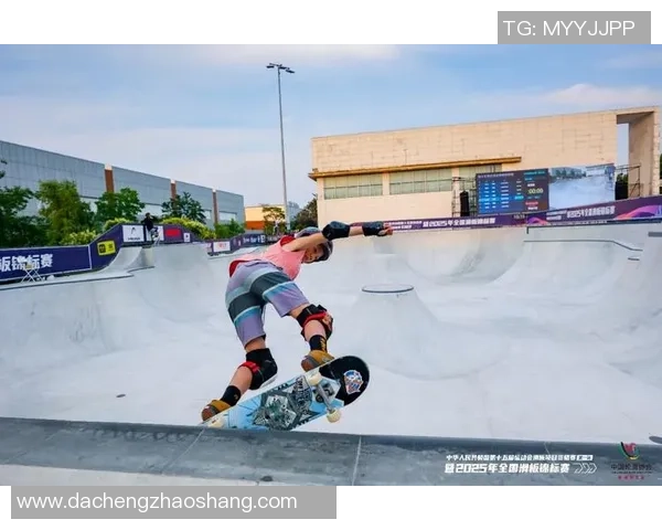 上海滑板队在世界滑板锦标赛中的灵活性表现引发热议与关注