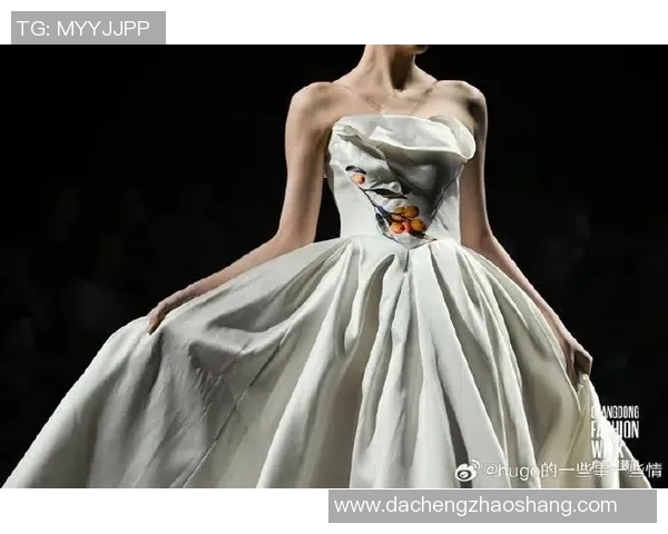 踢足球刺绣艺术的魅力与技巧探索，传承与创新的完美结合